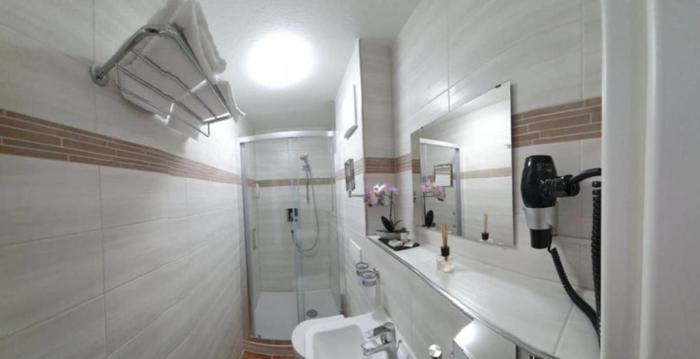 Stadthotel Am Adenauerplatz Marktheidenfeld Extérieur photo
